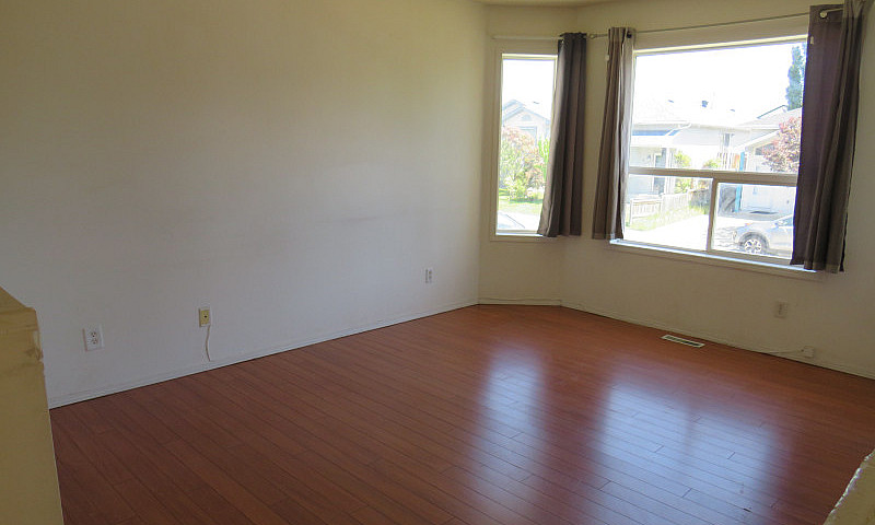 Single House For Ren...