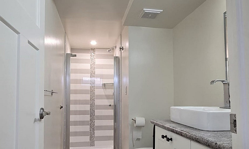 1 Bedroom 1 Bathroom...