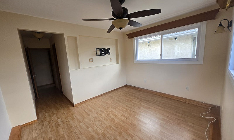 House For Rent In Gl...