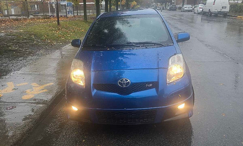 Toyota Yaris Rs 2010...