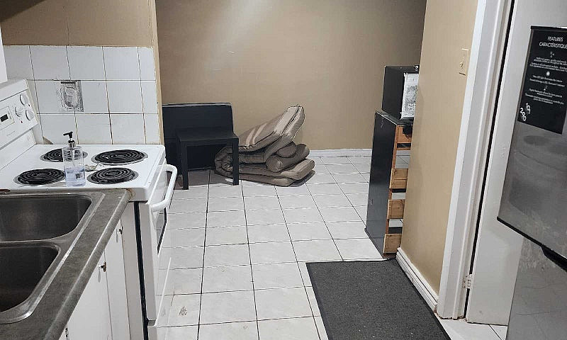 Private Basement For...