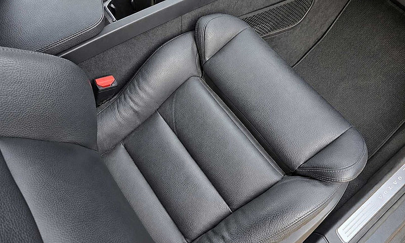 2019 Volvo V90 Cross...