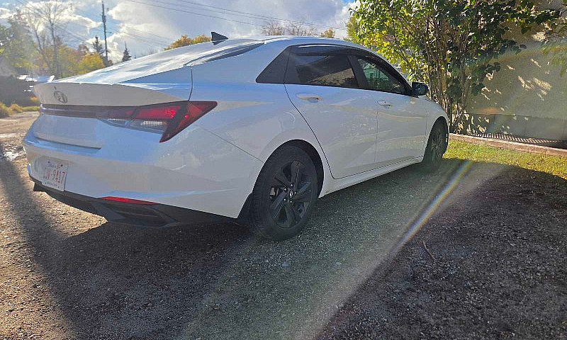 2021 Hyundai Elantra...