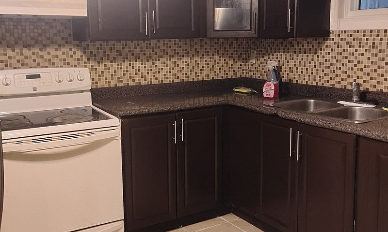 2 Bedrooms + Big Liv...