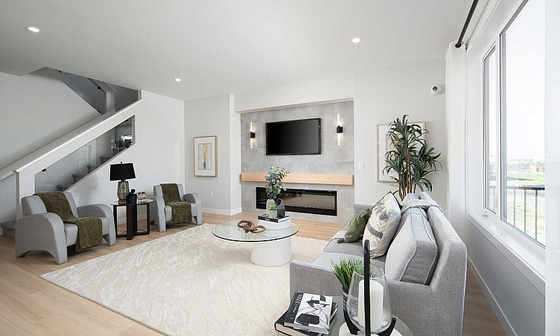 Spacious, Stylish, A...