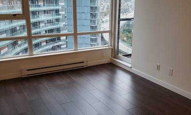 Bright 1-Bedroom Con...