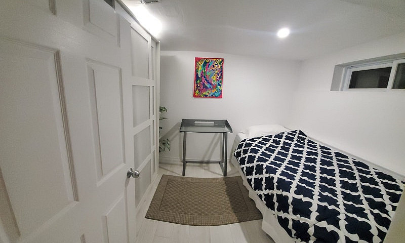 Private Basement 1 B...
