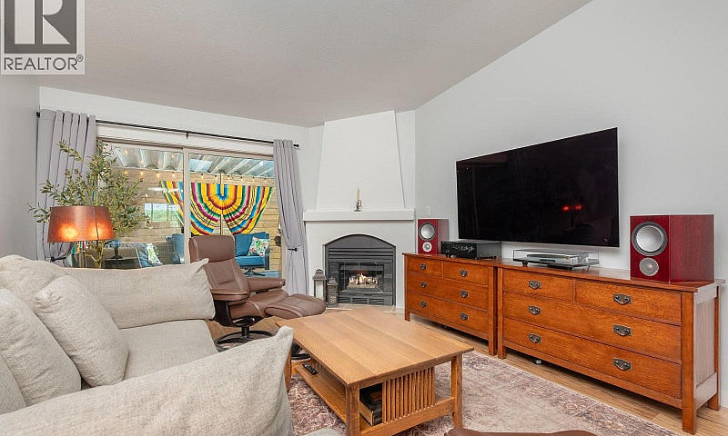 55+ Rancher Town Hom...