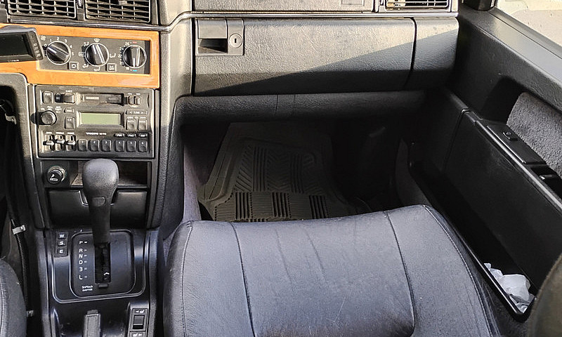 1994 Volvo 960...