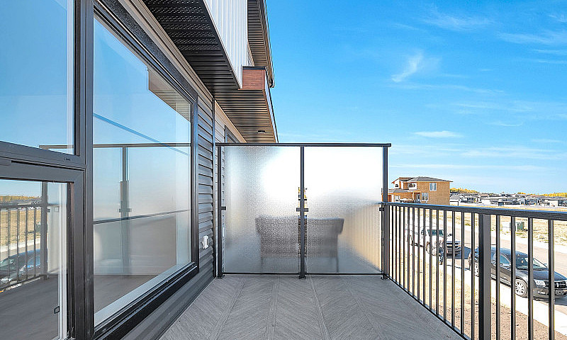 Brand-New Townhouse ...