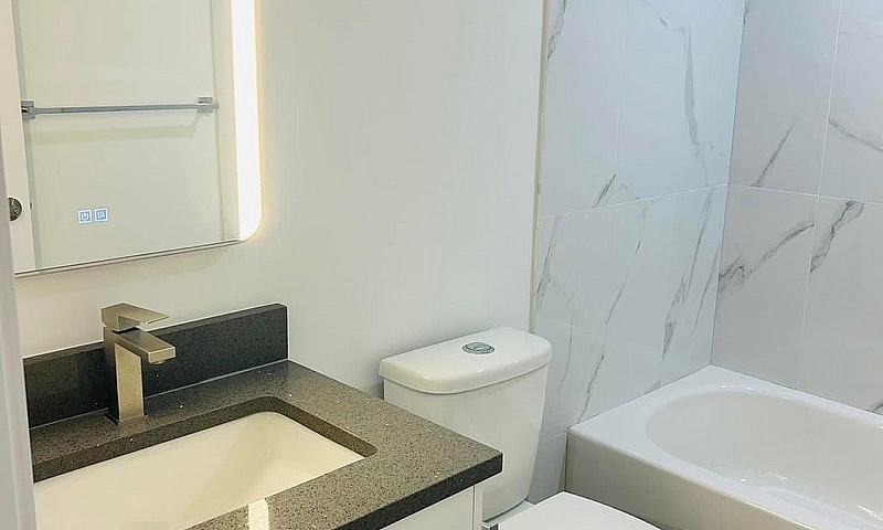  Basement Suite Lega...