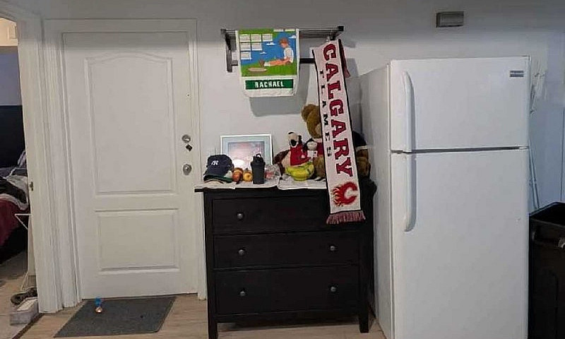 2Bedroom 1Bath Room...