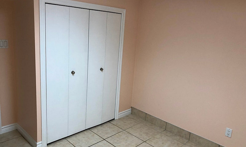 1 Bedroom Basement F...