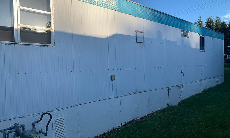 Mobile Home In Carol...