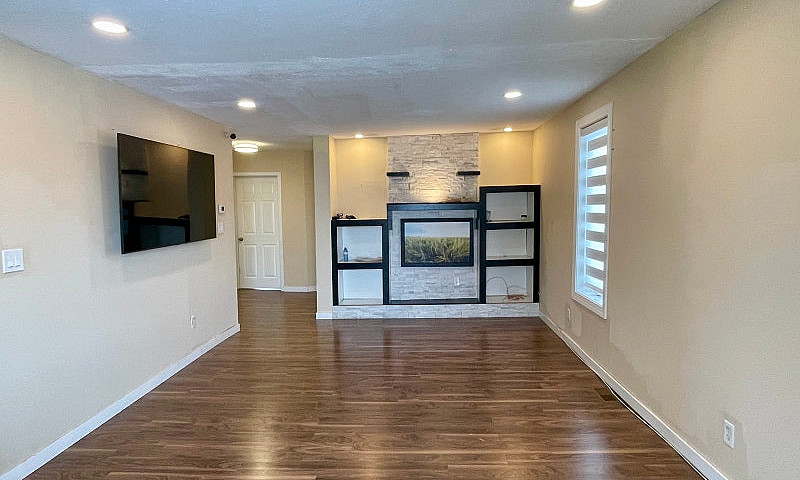 Top Floor Unit For R...