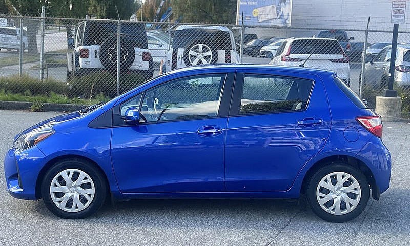 2018 Toyota Yaris Le...