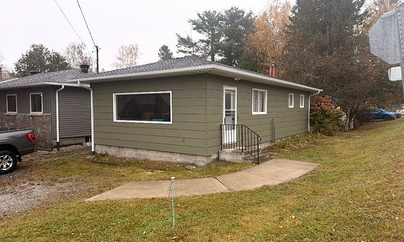 62B Albert St...