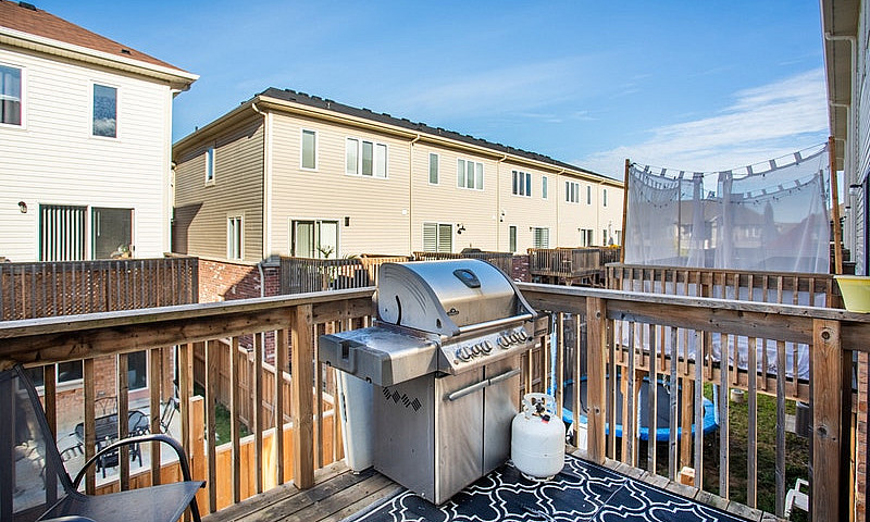 3 Bed 4 Bath Townhou...