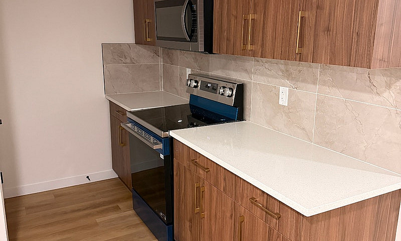 Brand New 1 Bed Base...