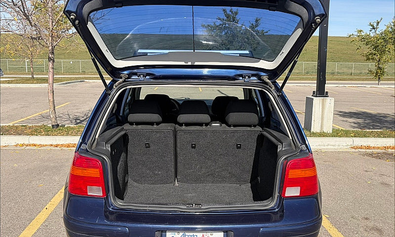 2005 Volkswagen Golf...