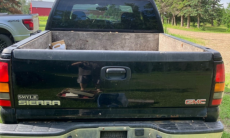 2005 Gmc Sierra  Z71...