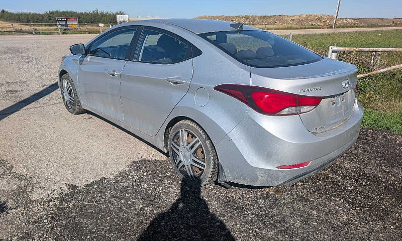 2016 Hyundai Elantra...