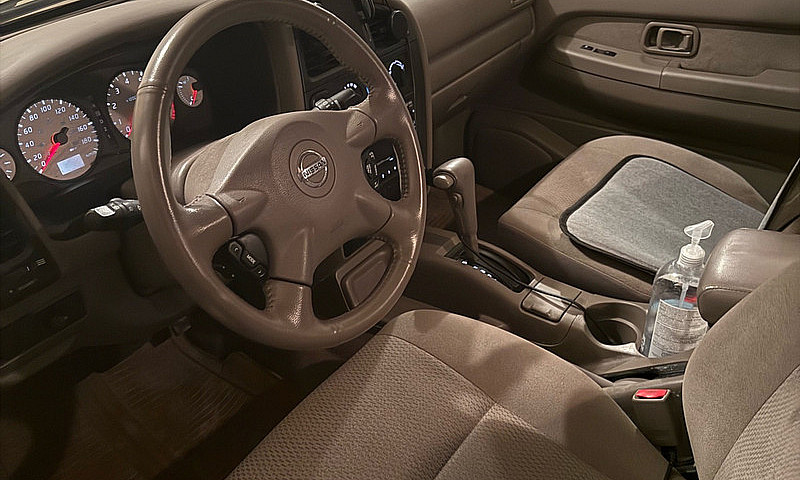 Nissan Pathfinder 20...