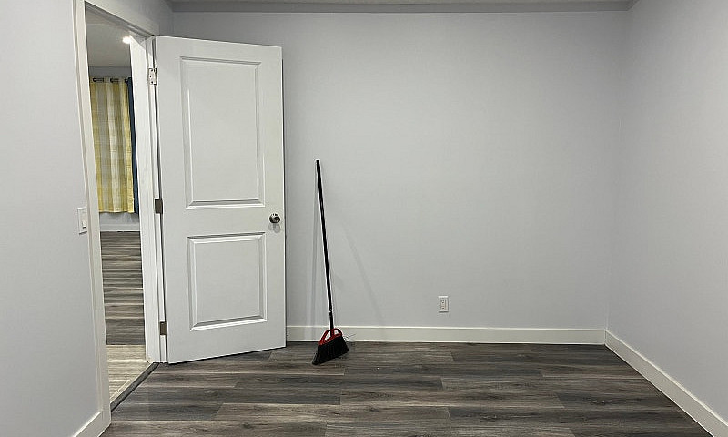 Legal Basment Suite ...
