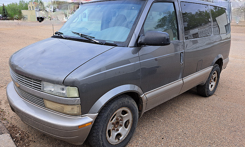 2005 Chevrolet Astro...