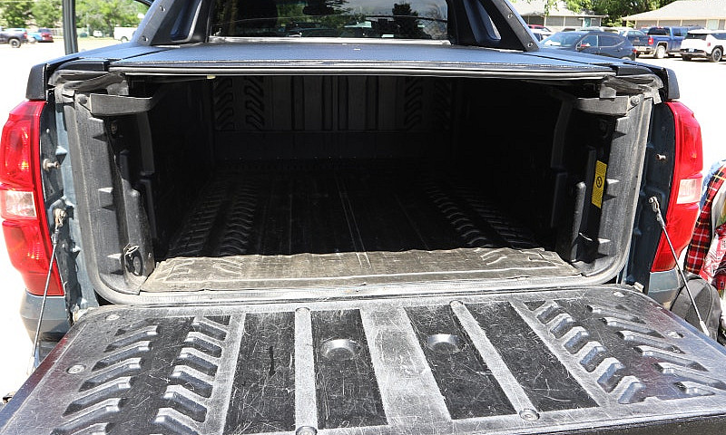 2009 Chevy Avalanche...