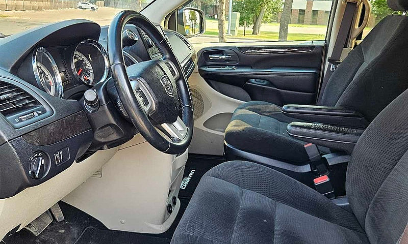 2016 Dodge Grand Car...