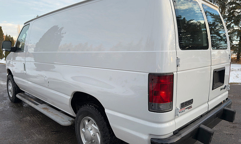 2013 Ford E-250 Carg...