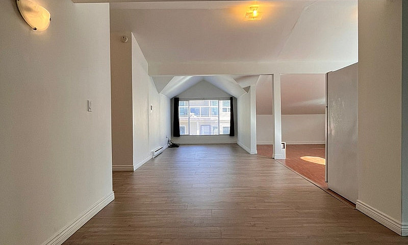 2 Bedroom + 1 Bathro...