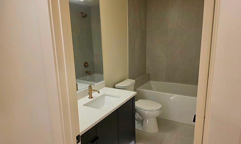 Renfrew -Brand New, ...