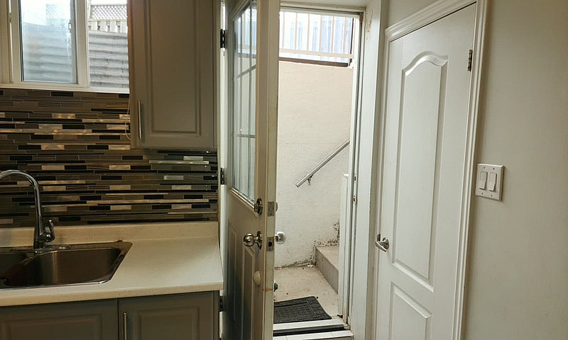 2 Bedroom Basement F...