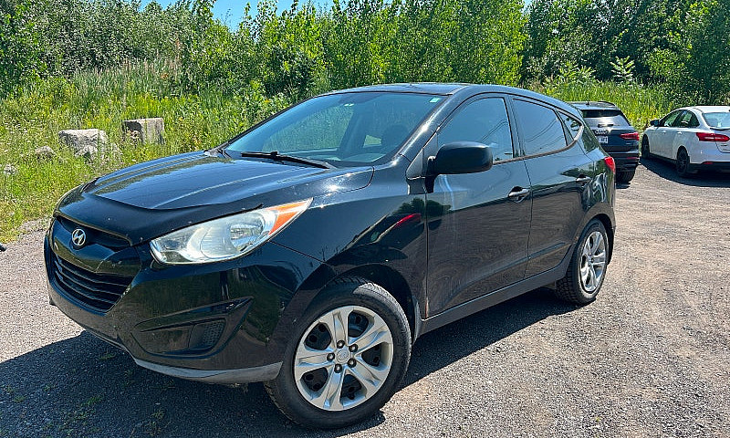 Suv - Hyundai Tucson...