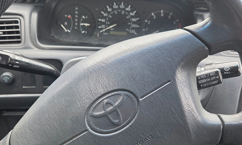 Toyota Camry Le 98, ...