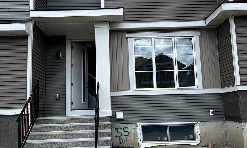 For Rent - Airdrie 3...