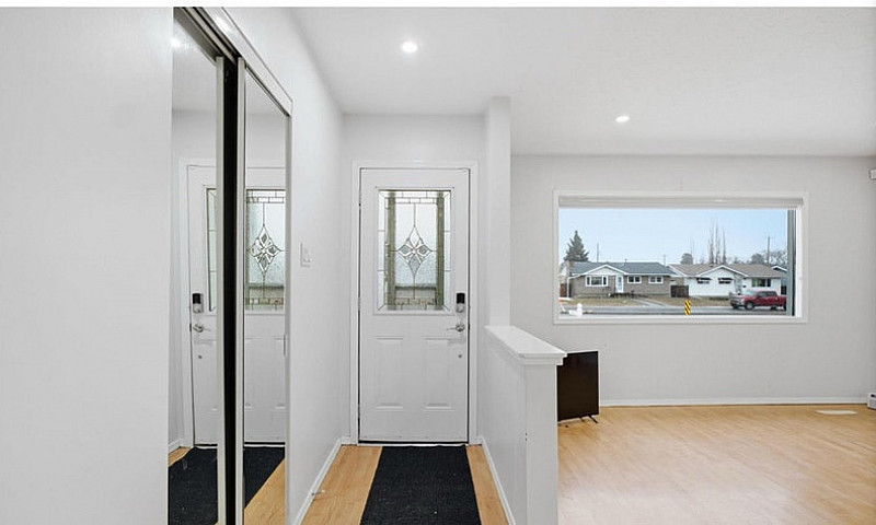 3 Bedroom And 1 Bath...