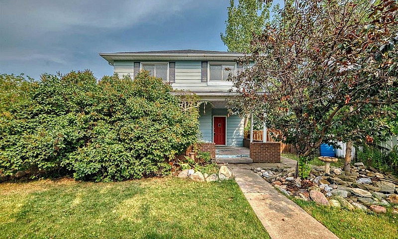Large 4 Bedroom Heri...