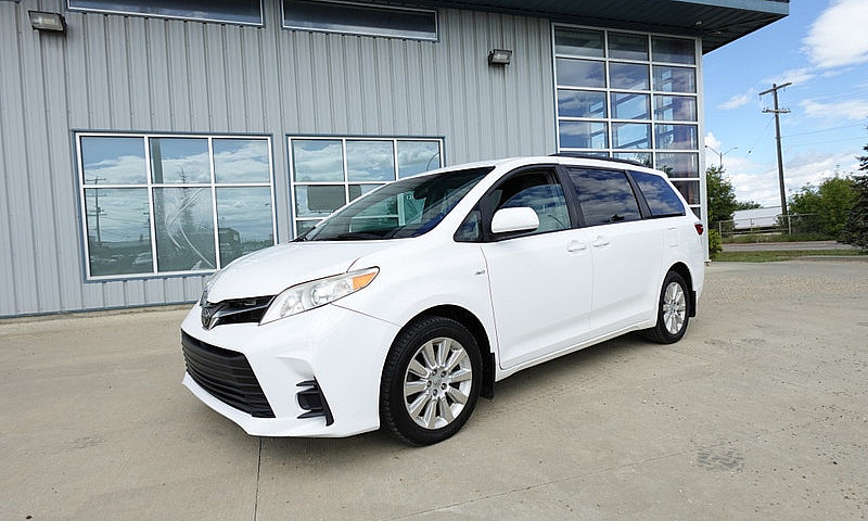 2016 Toyota Sienna L...