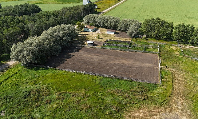 Acreage Close To Tis...