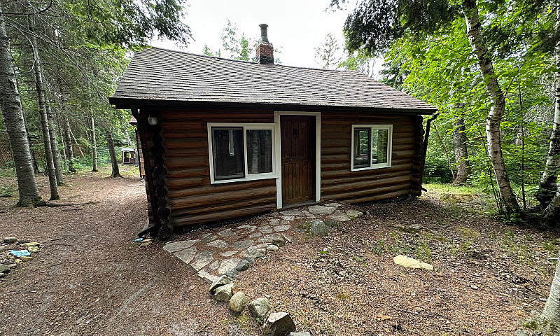 312 3Rd Ave, Victori...