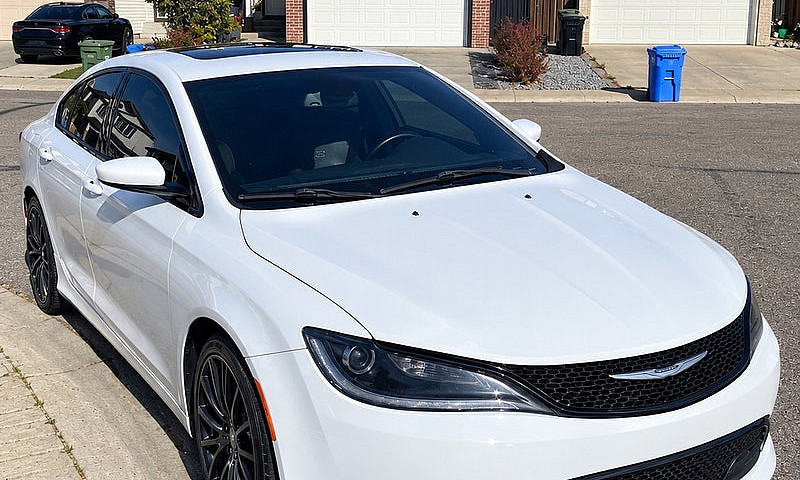 2015 Chrysler 200S...