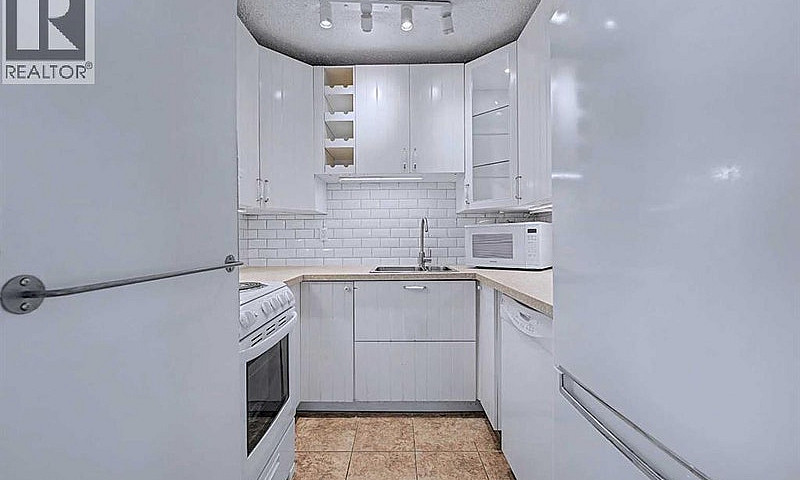 2 Bed, 1 Bath Condo ...