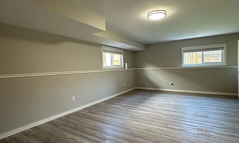 New 1 Bed, 1 Bath Le...