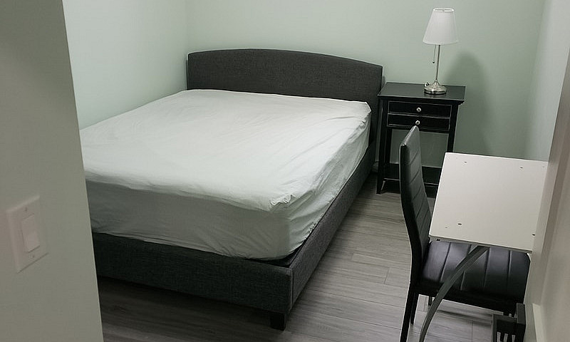 Newly Renovated 2-Be...