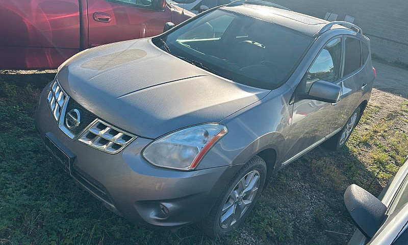 2011 Nissan Rouge...