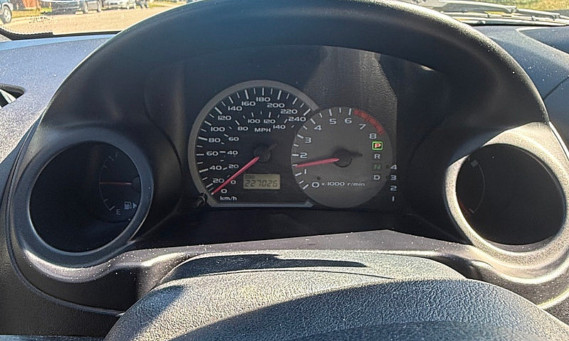 2004 Mitsubishi Ecli...
