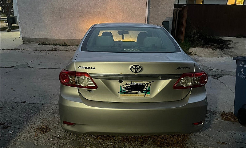Toyota Corolla 2011...